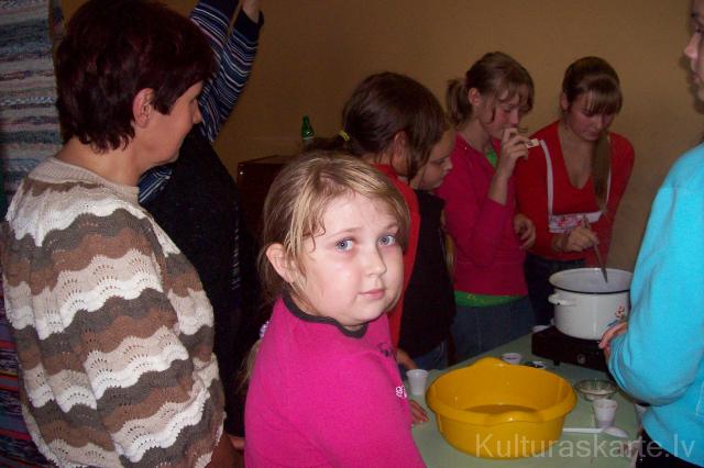 dzijas krāsošanas process